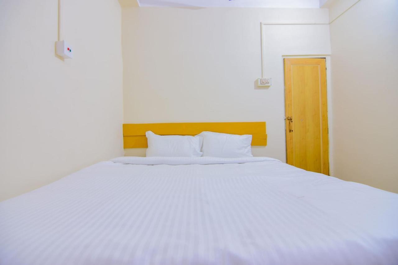 Spot On 30735 Dreamland Guest House Dispur Exteriör bild